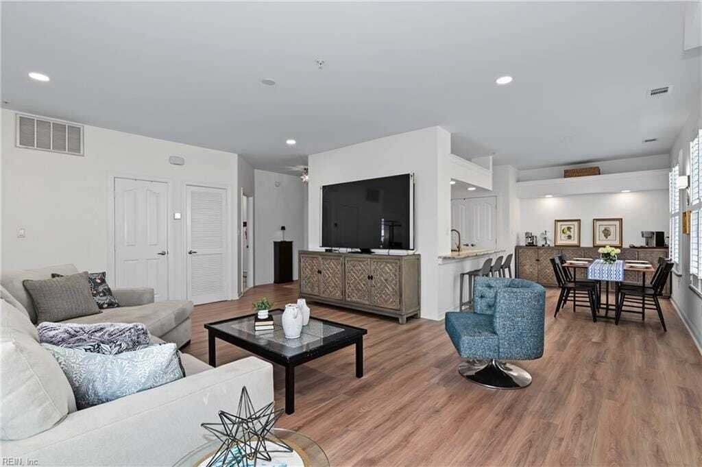 Condo in Virginia Beach, Virginia, United States 5 - 18687483