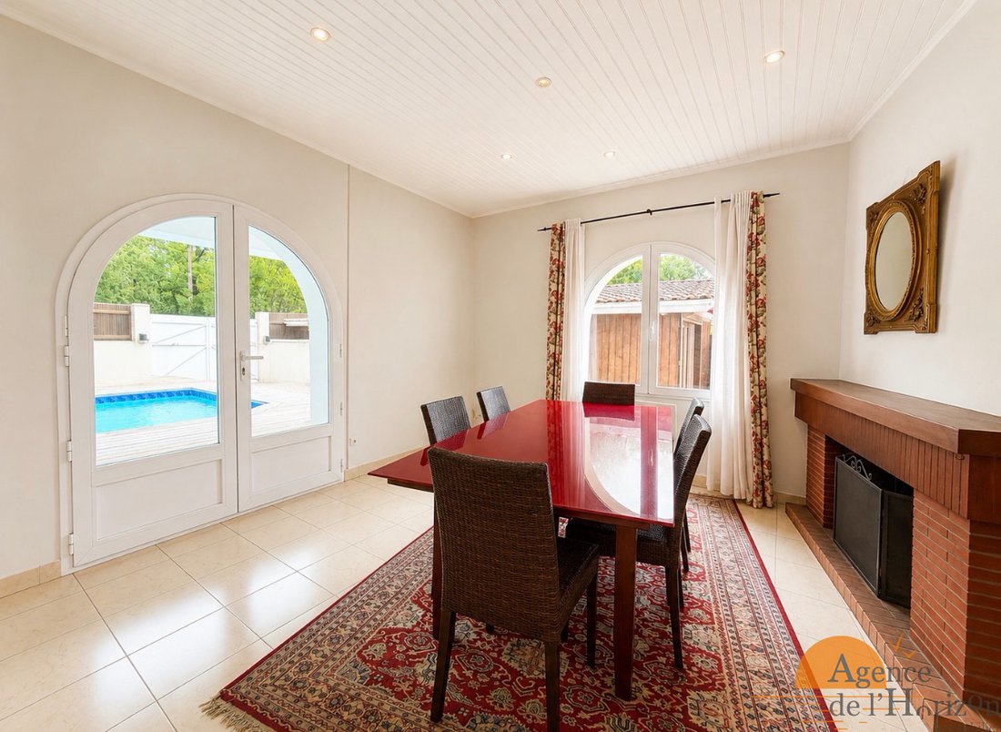 Villa in Ares, Nouvelle-Aquitaine, France 5 - 18689896