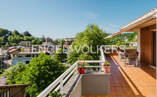Penthouse in Centro, Donostia-San Sebastian, Spain 1