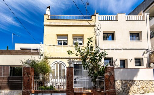 Townhouse in Esplugues de Llobregat, Catalonia, Spain 1