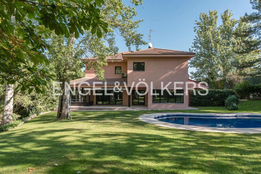 Casa en Somosaguas, Pozuelo de Alarcón, Comunidad de Madrid 1 - 17760290