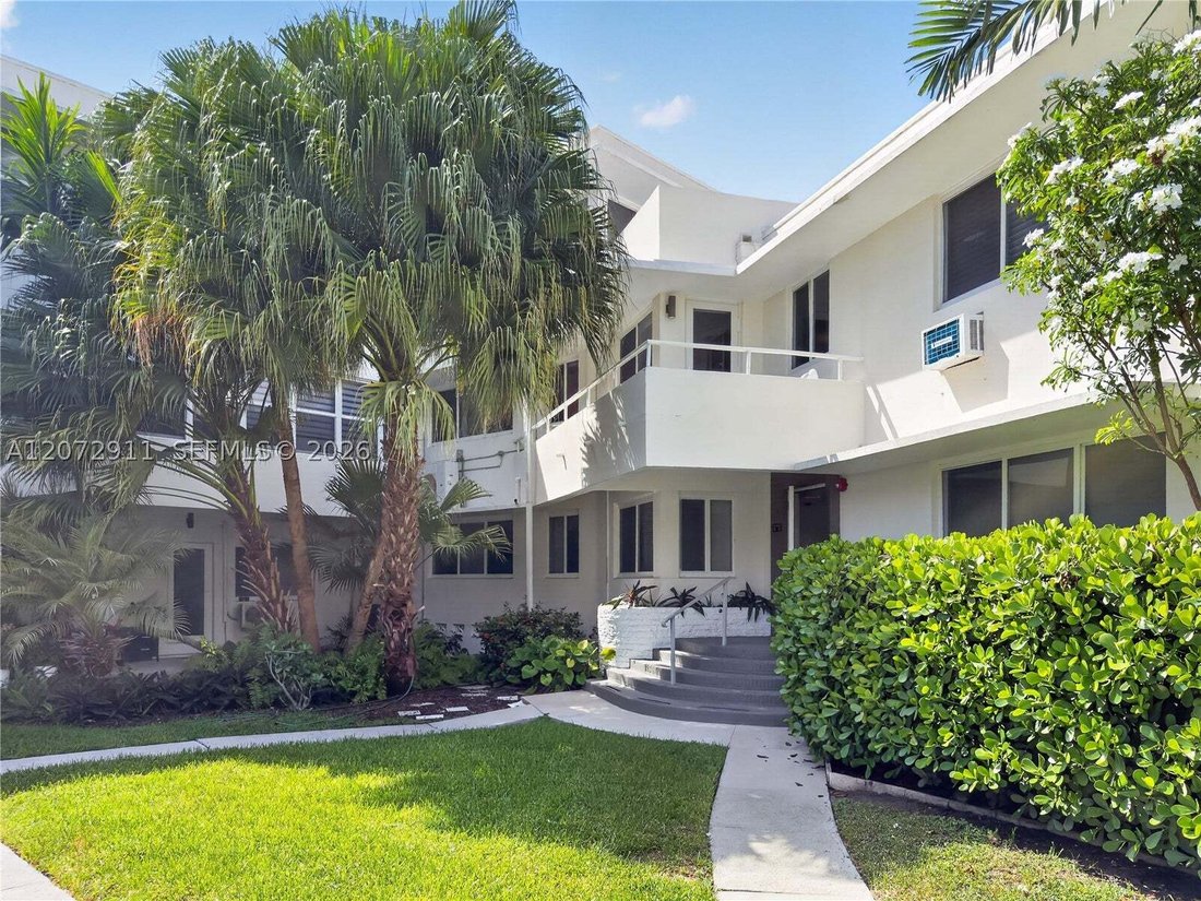 Co Op in Bal Harbour, Florida, United States 2 - 18689993