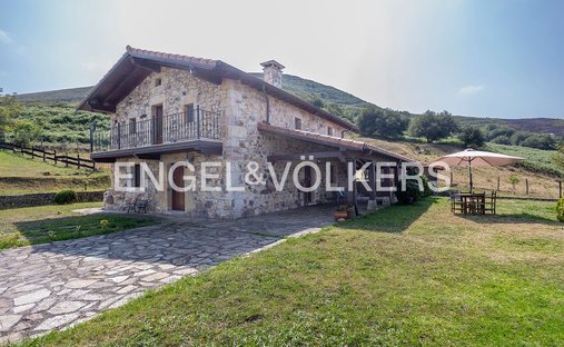 Casa en Villacarriedo, Cantabria, España 1