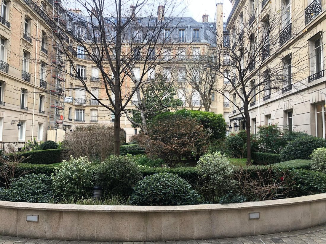 Apartment in Elysées-Madeleine, Paris 8e Arrondissement, Paris 2 - 18690974