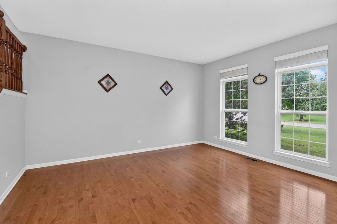 House in Aurora, Illinois, United States 3 - 18690441