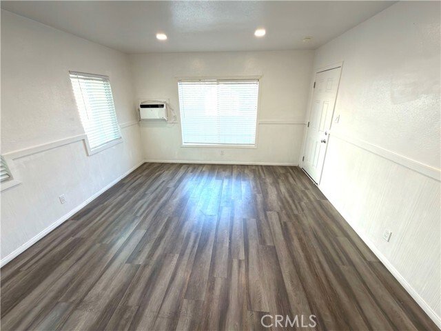 Montebello, California, United States 1 - 18689056
