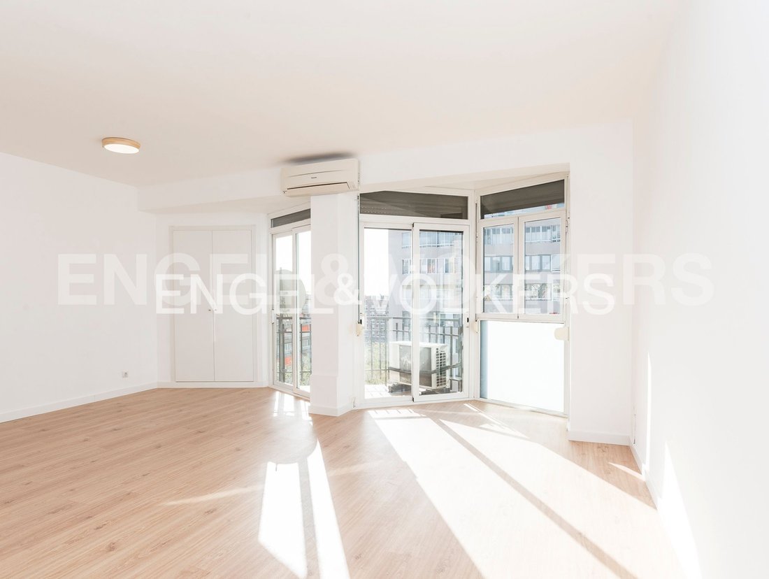 Wohnung in Les Corts, Barcelona, Spanien 2 - 17632028