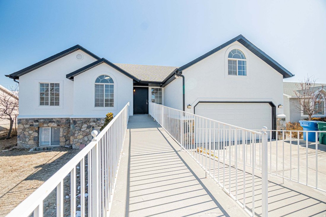 House in Riverton, Utah, United States 4 - 18687348