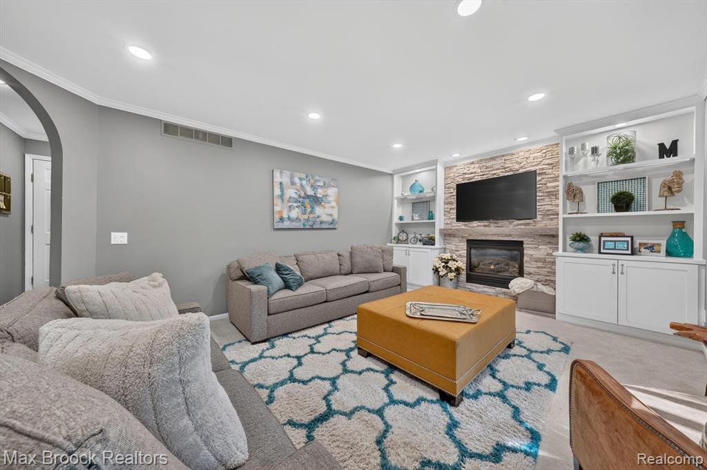 House in Beverly Hills, Michigan, United States 5 - 18684709
