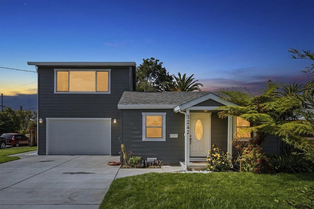 House in Redwood City, California, United States 4 - 18689758