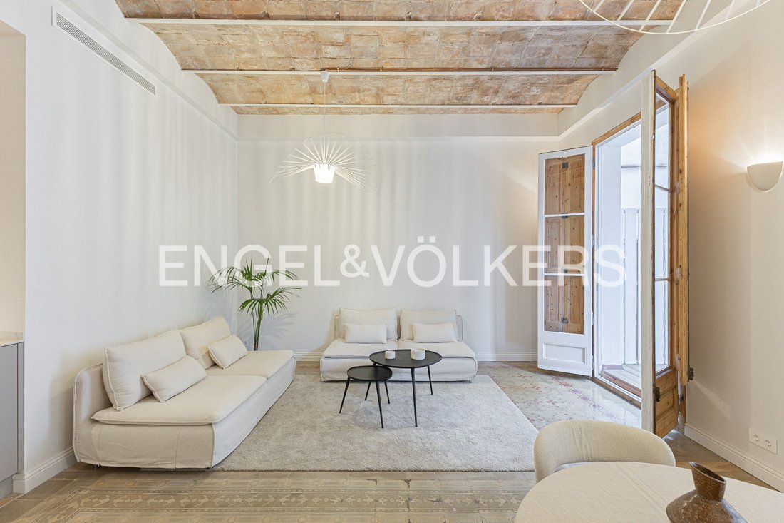 Apartment in Eixample, Barcelona, Spain 4 - 17023420
