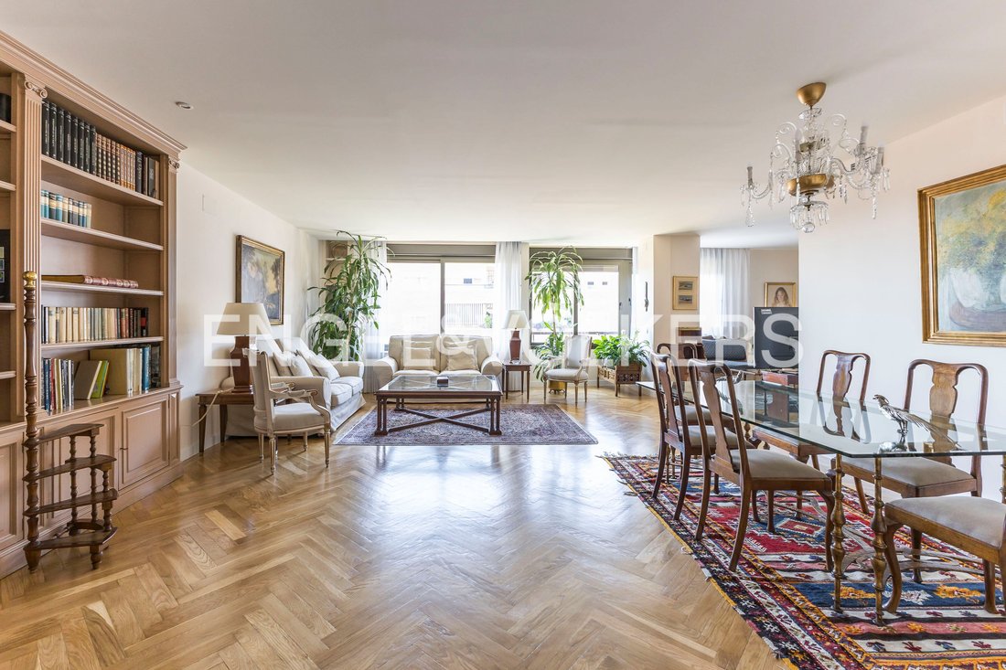 Appartement à Chamberí, Madrid, Espagne 2 - 18185388