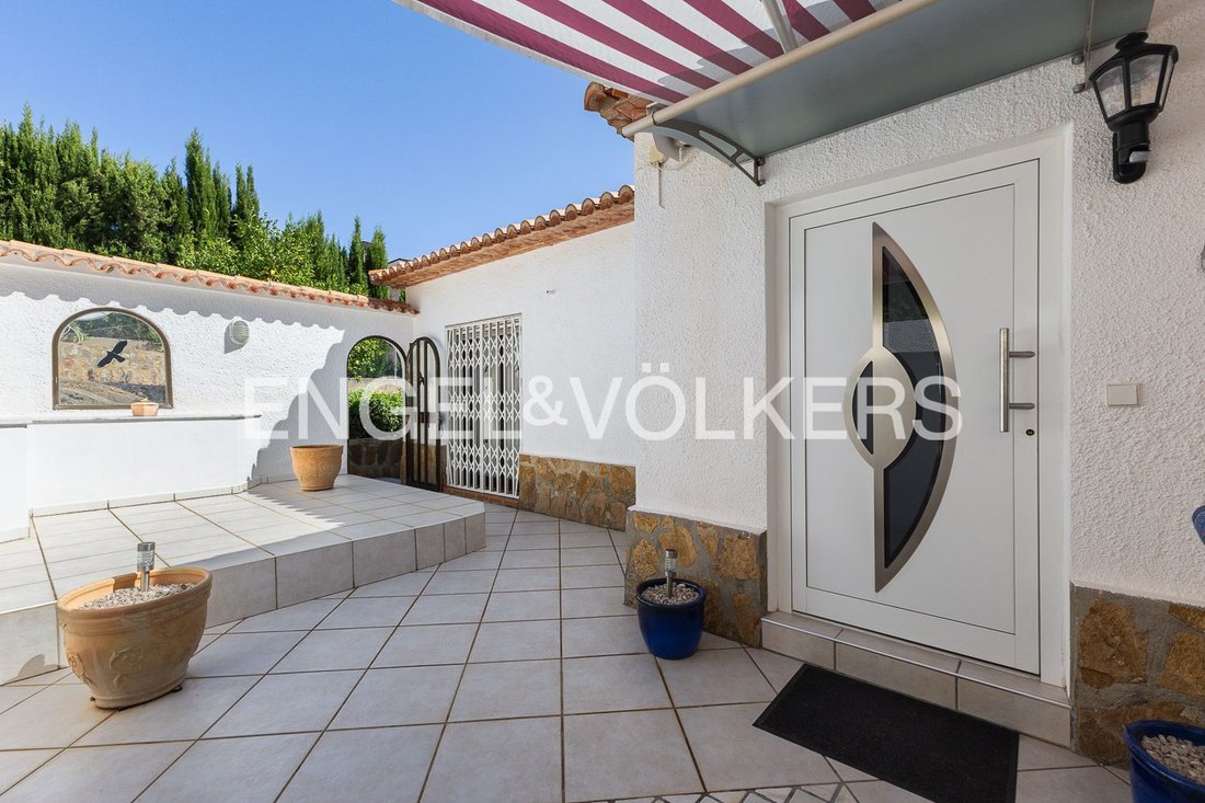 House in Denia, Valencian Community, Spain 4 - 18693326