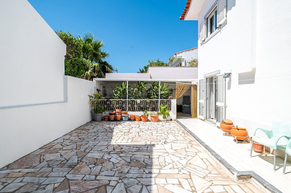 Villa in Cascais e Estoril, Lisbon, Portugal 2 - 18691171
