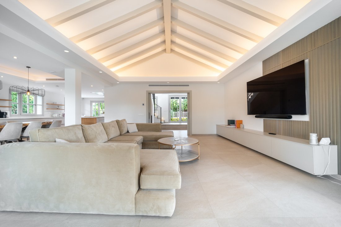 Villa à Nueva Andalucia, Marbella, Espagne 4 - 18687175