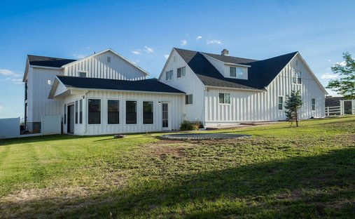 House in Lapoint, Utah, United States 1