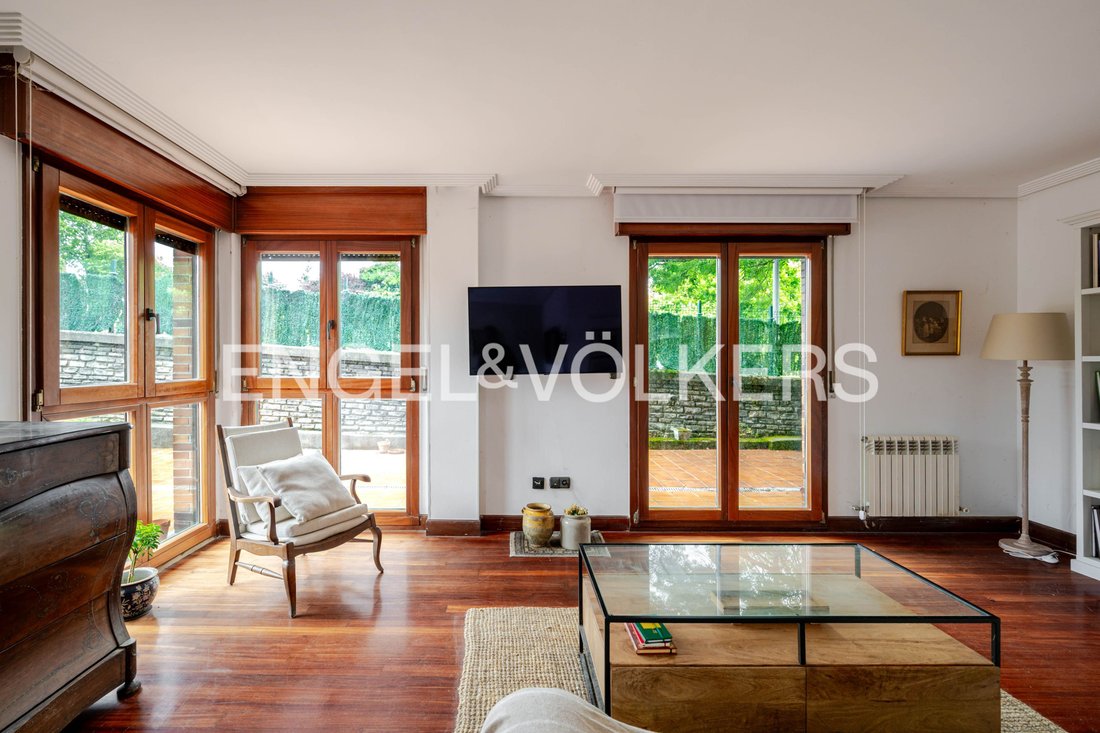 Apartment in Mendebaldea, Donostia-San Sebastian, Spain 1 - 18096615