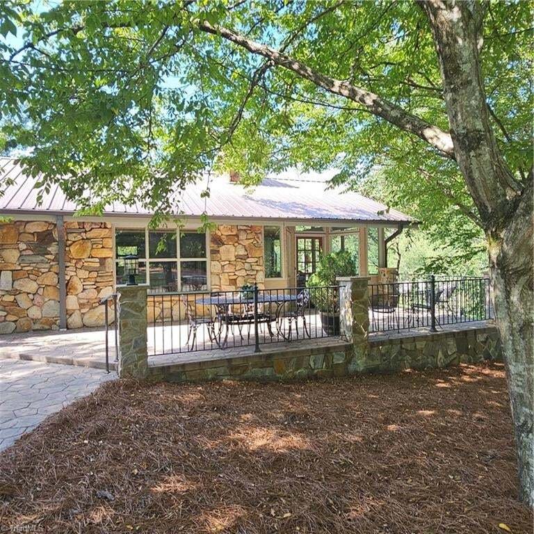 House in Walnut Cove, North Carolina, United States 3 - 18689763