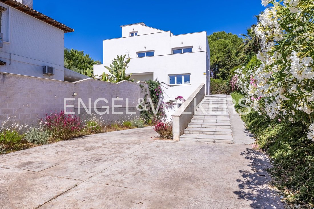 House in Tomares, Andalusia, Spain 3 - 18076563