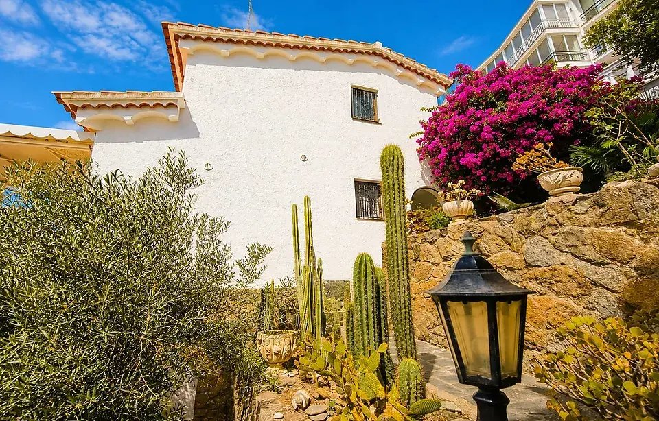 Villa in Roses, Catalonia, Spain 3 - 18687253