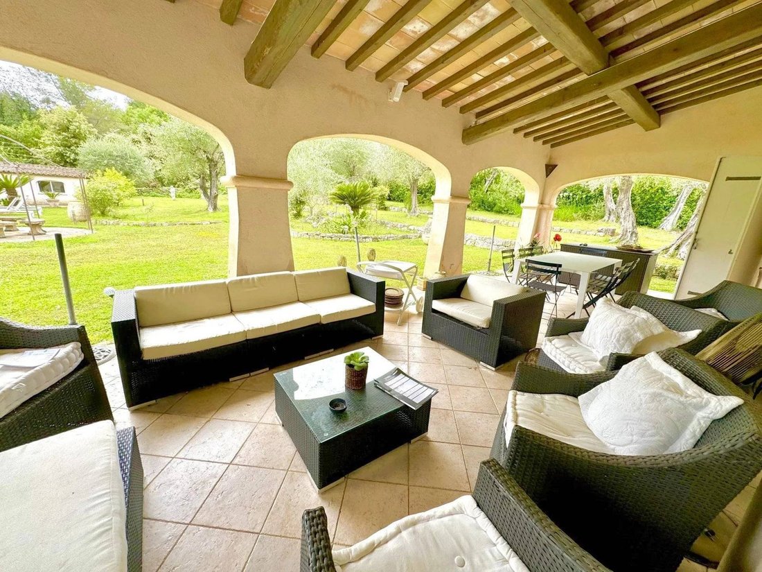 Villa en Spéracèdes, Provenza-Alpes-Costa Azul, Francia 2 - 16886796