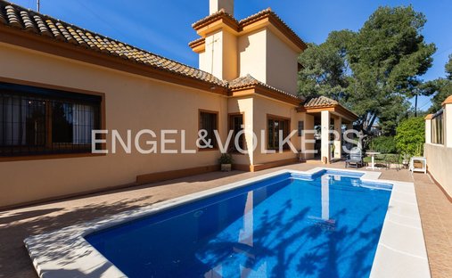 House in la Canyada, Paterna, Valencian Community 1