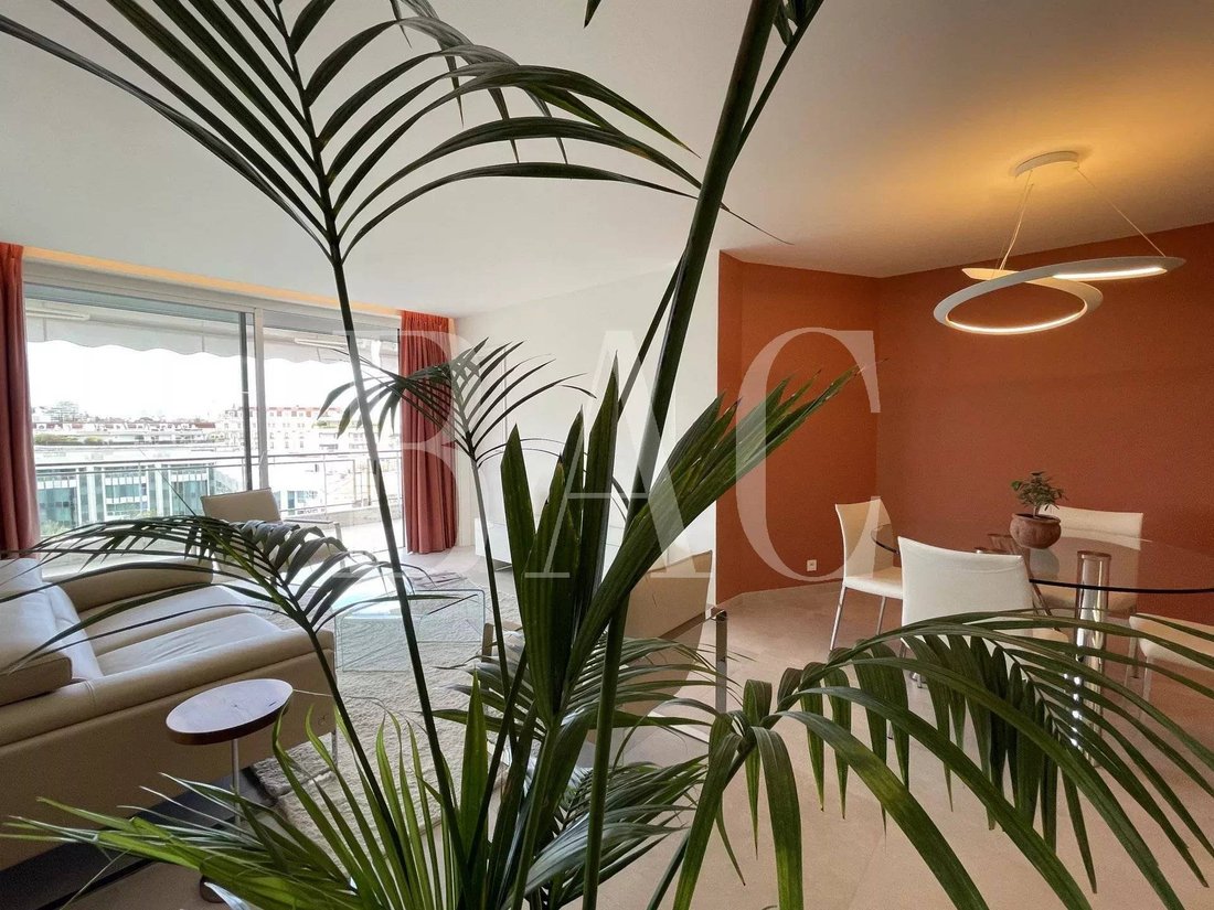 Apartment in Cannes, Provence-Alpes-Côte d'Azur, France 1 - 15622481