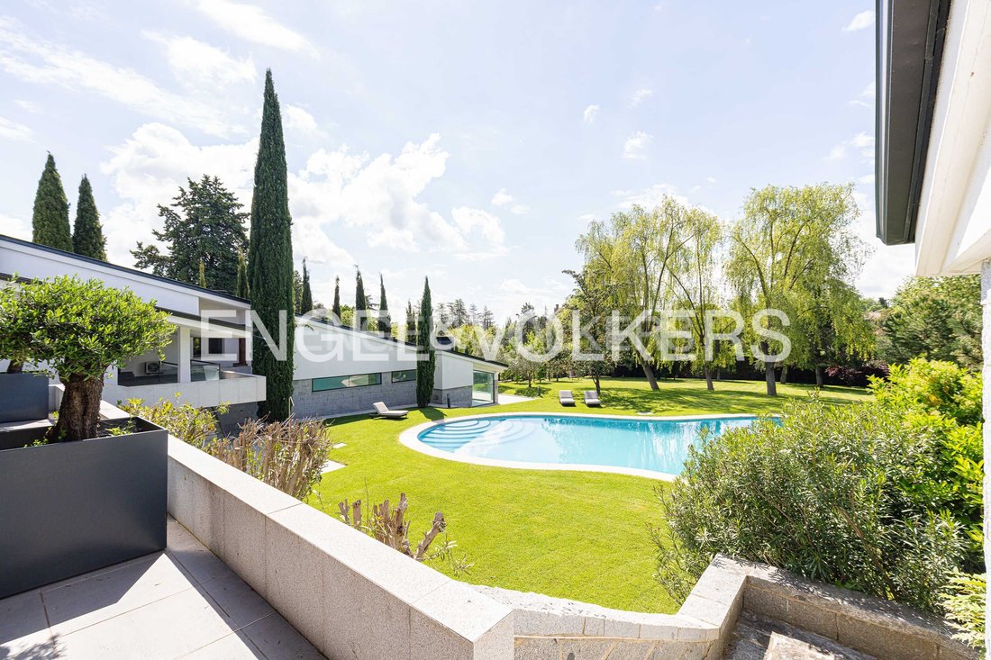 Maison à Somosaguas, Pozuelo de Alarcón, Communauté de Madrid 5 - 15619872