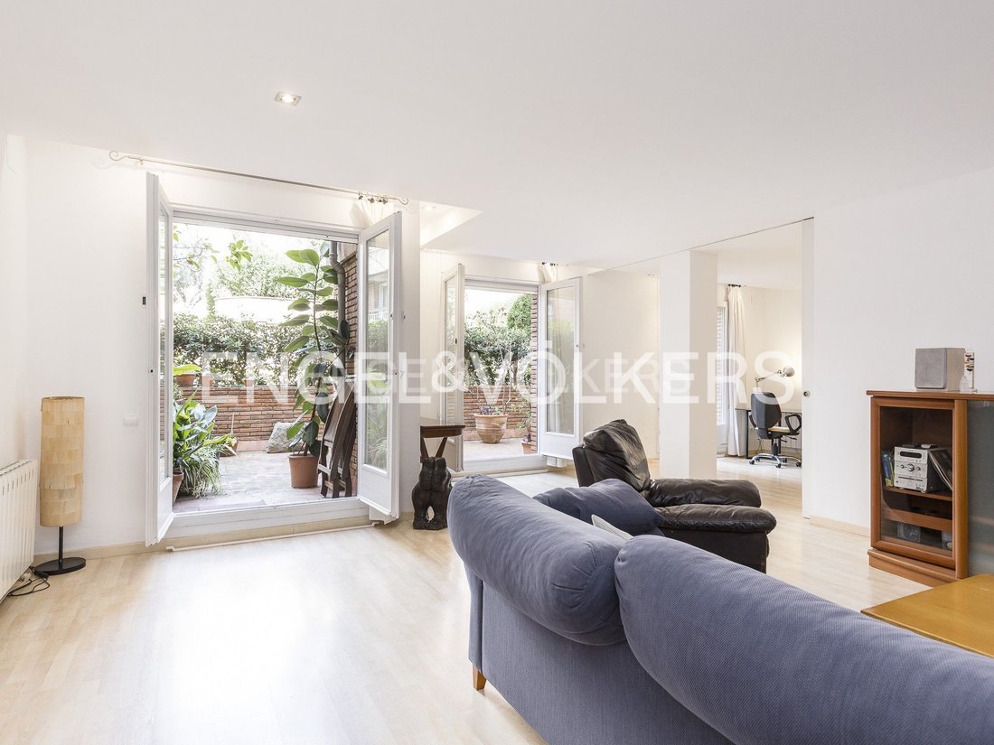 Apartment in Sarrià-Sant Gervasi, Barcelona, Spain 2 - 18563347