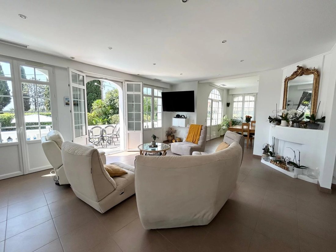 Villa in Pont du Lys-Antibes les Pins, Antibes, France 4 - 18688355