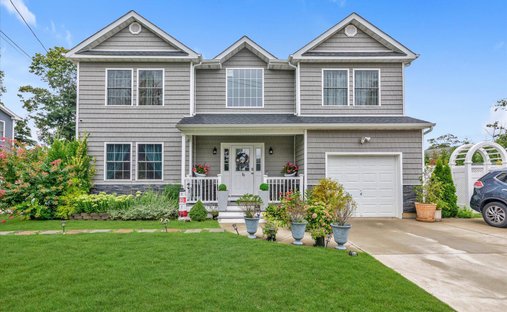House in Amityville, New York, United States 1