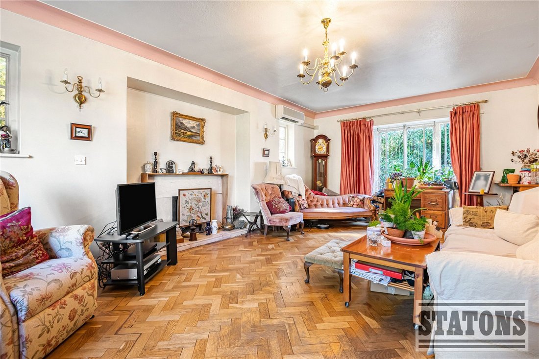 House in New Barnet, Barnet, England 5 - 18689453