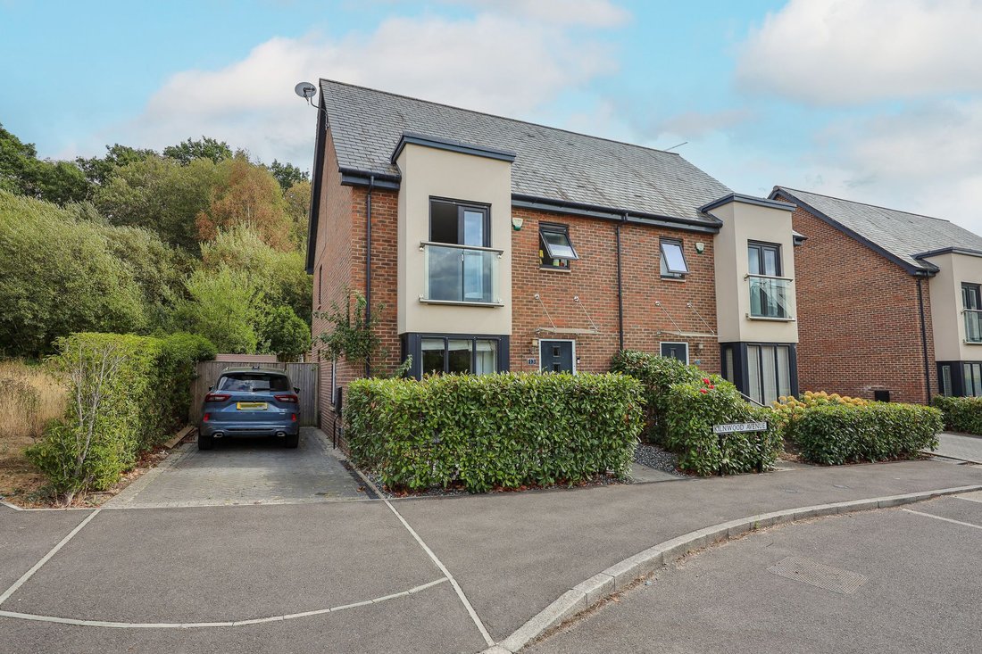 House in Burgess Hill, England 1 - 18688226