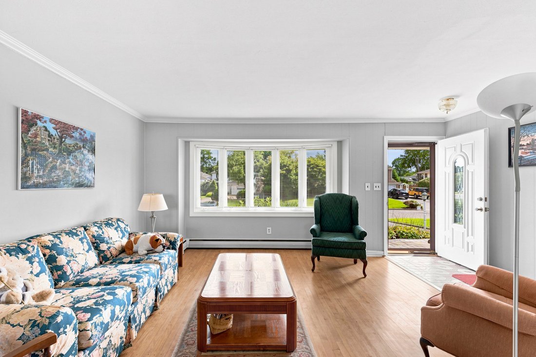 Casa a Commack, New York, Stati Uniti 2 - 18672404
