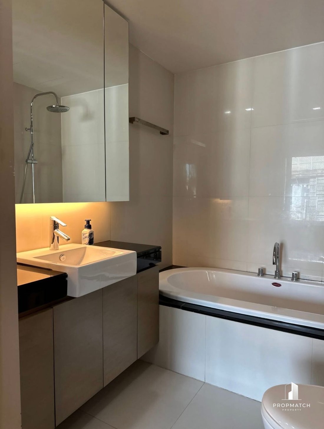 Condo in Bangkok, Bangkok, Thailand 5 - 18686869