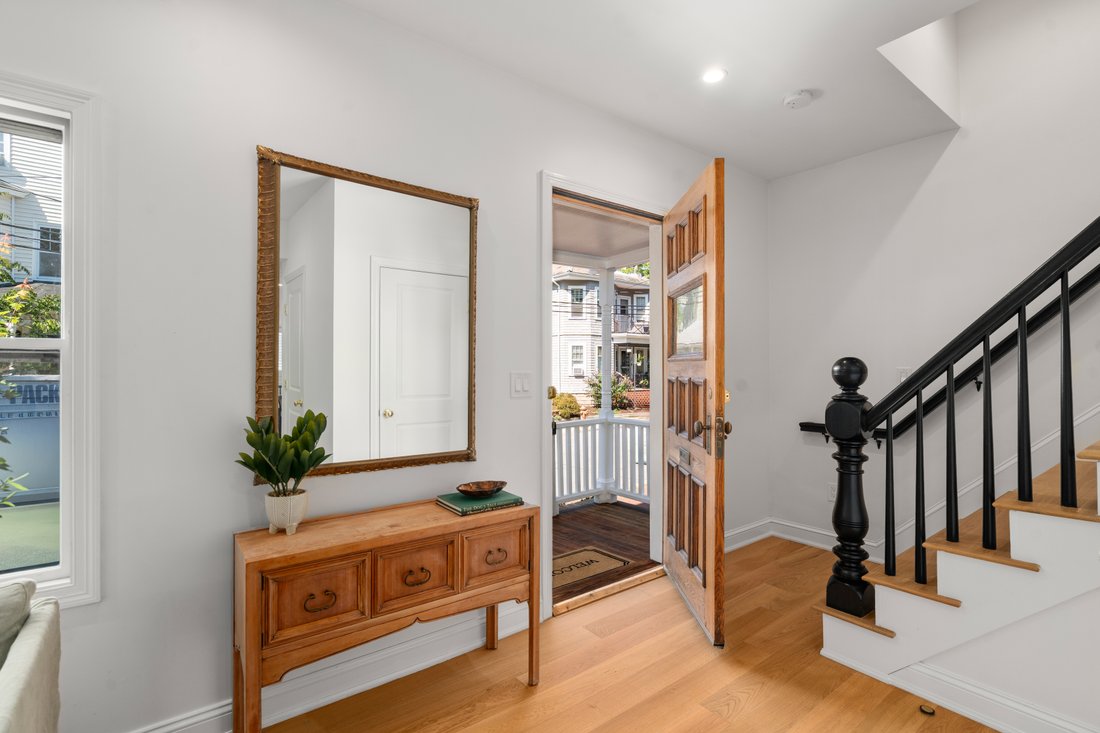 House in Somerville, Massachusetts, United States 5 - 18688038