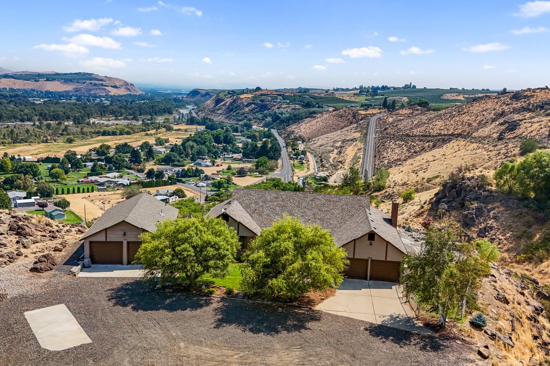 House in Yakima, Washington, United States 1 - 18689135