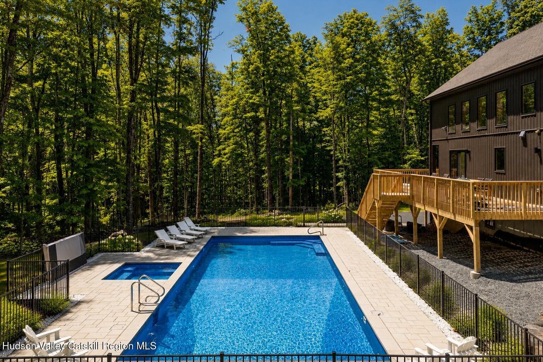 House in Ellenville, New York, United States 3 - 18689627