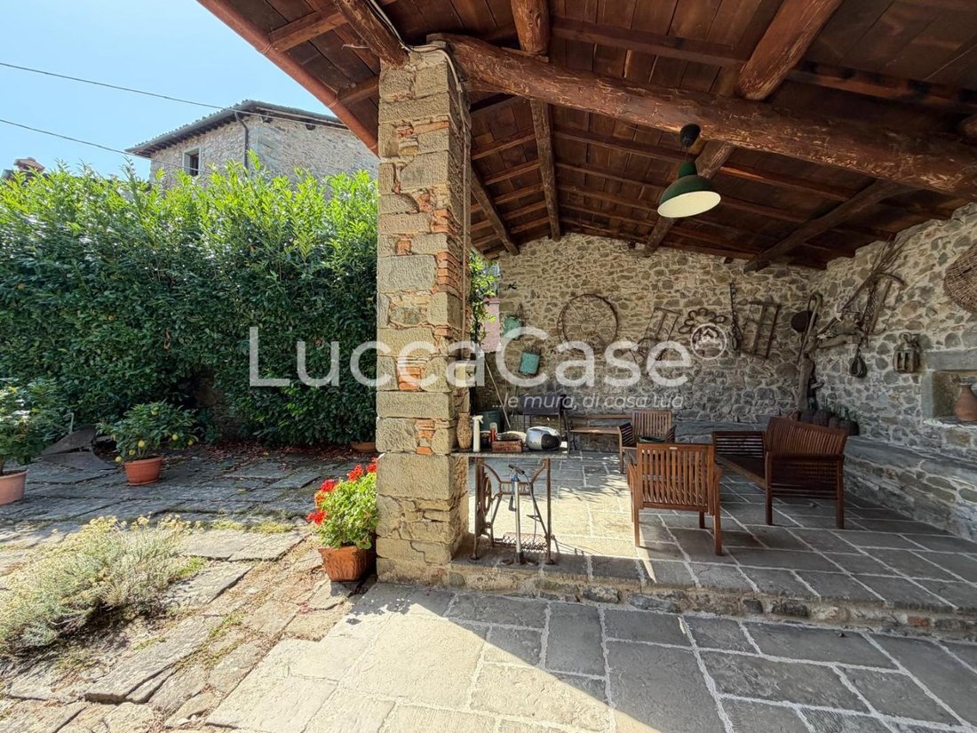 House in Camporgiano, Tuscany, Italy 3 - 18687174