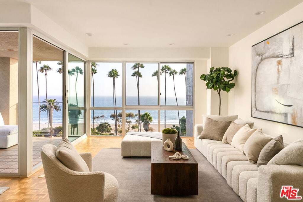 Condo in Santa Monica, California, United States 3 - 18689775