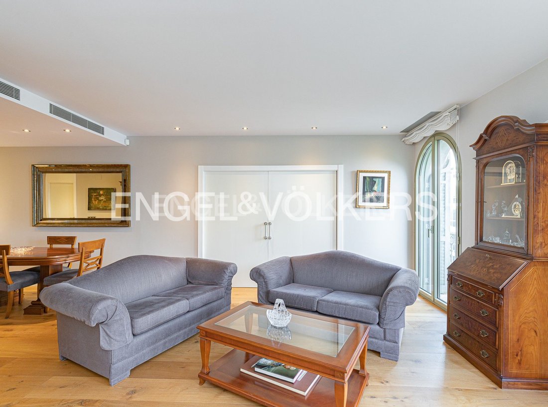 Appartamento a Eixample, Barcellona, Spagna 3 - 18354535