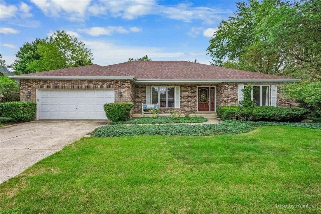 House in Geneva, Illinois, United States 1 - 18690462