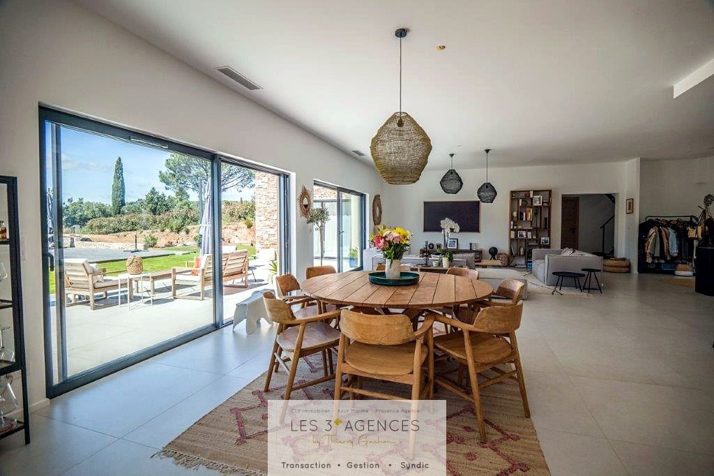 House in Grimaud, Provence-Alpes-Côte d'Azur, France 5 - 18687493