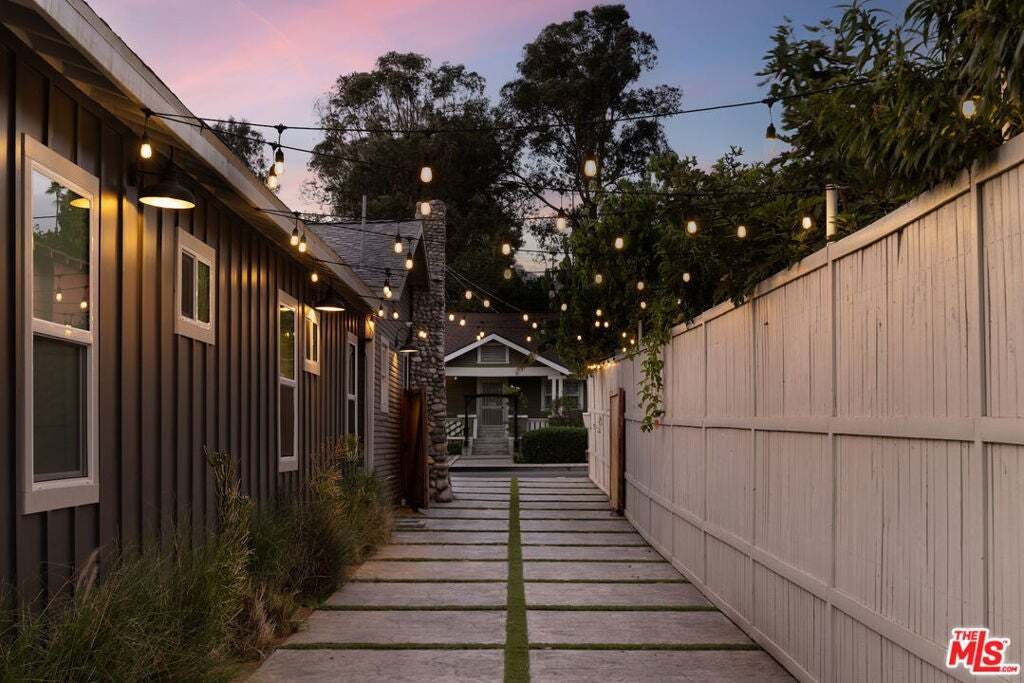 House in Los Angeles, California, United States 5 - 18689808