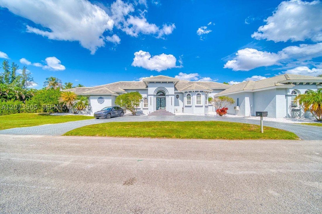 House in Davie, Florida, United States 1 - 18689921