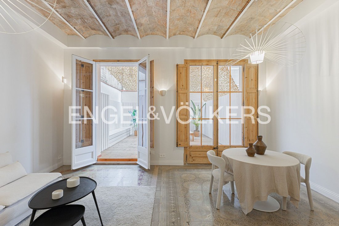 Apartment in Eixample, Barcelona, Spain 2 - 17023420