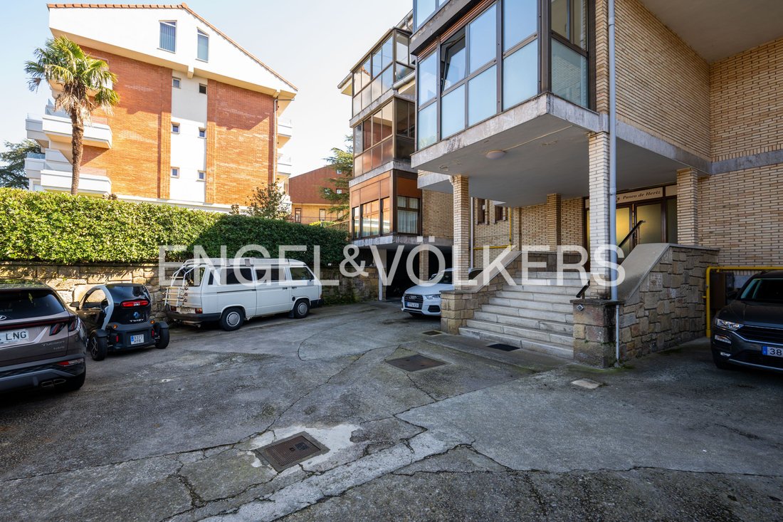 Apartment in Mendebaldea, Donostia-San Sebastian, Spain 4 - 17412349