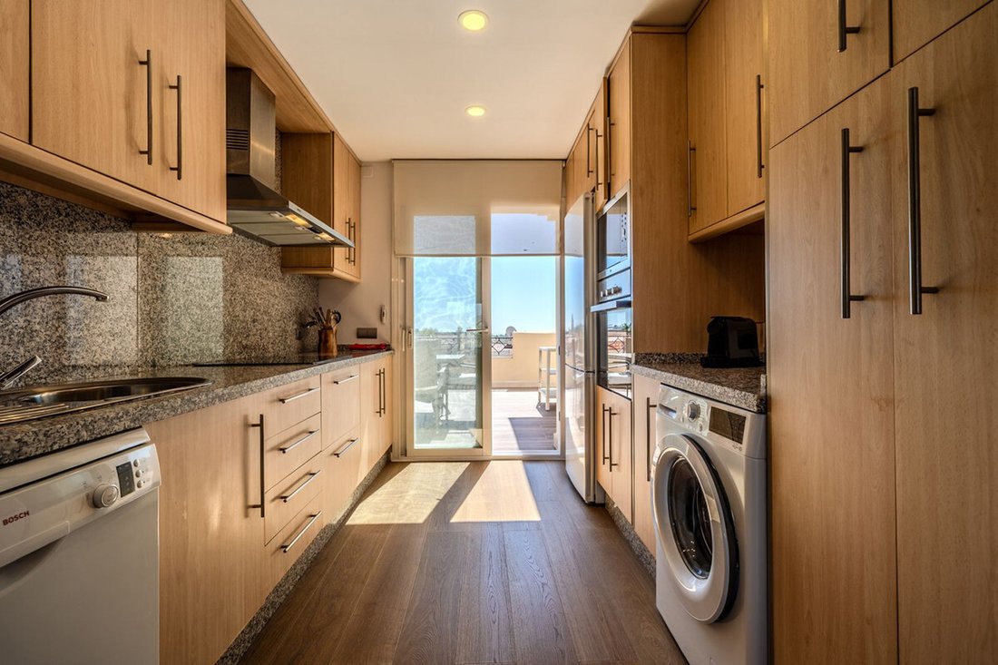 Penthouse in Cancelada, Estepona, Andalusia 5 - 18687448