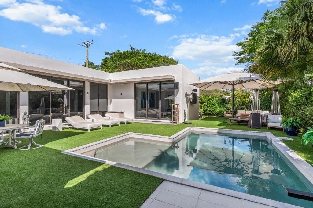 House in North Miami Beach, Florida, United States 4 - 18690343