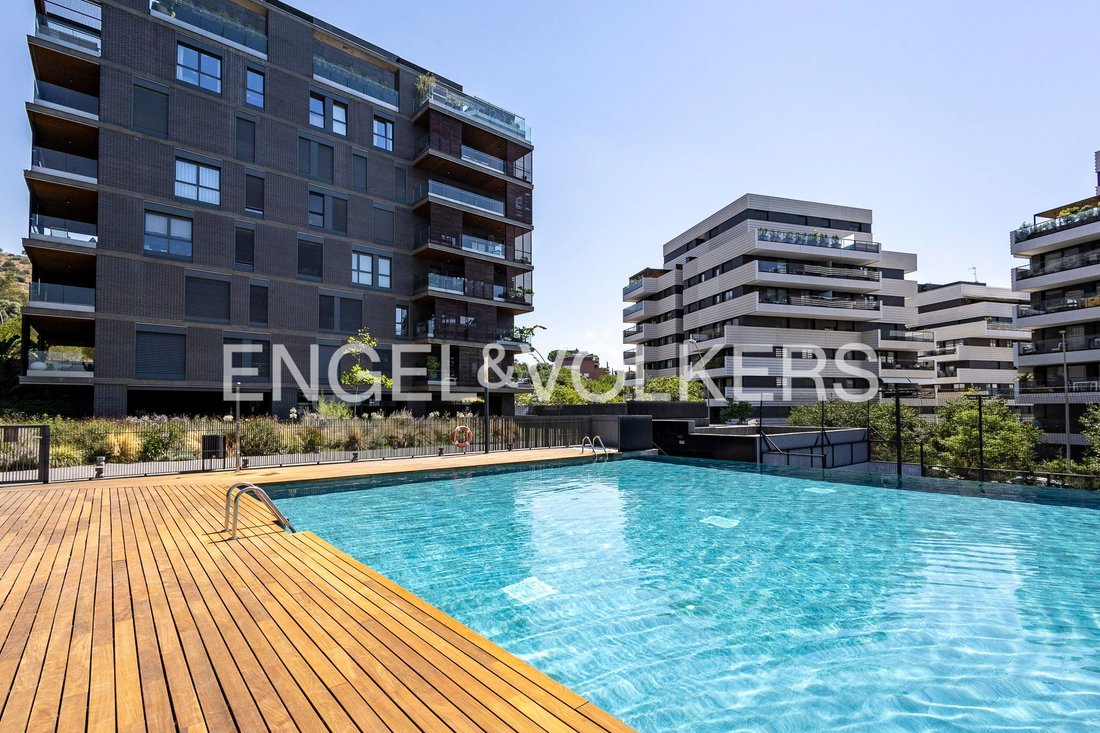 Appartamento a Esplugues de Llobregat, Catalogna, Spagna 1 - 18378234